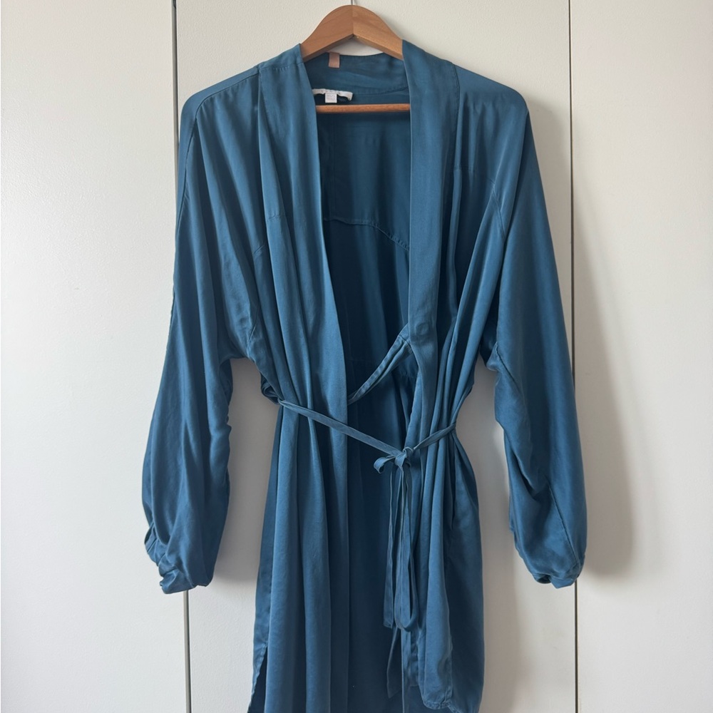 Lunya Silk Robe in xs/s